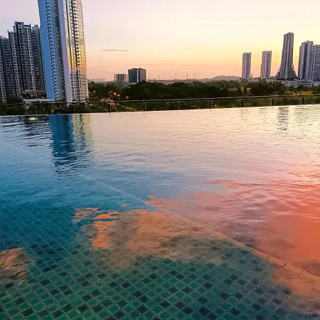 Medini Luxury Suite, 3Min To Legoland,3Br Netflix Nusajaya  Bagian luar foto