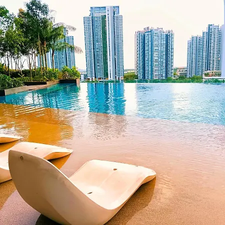 Medini Luxury Suite, 3Min To Legoland,3Br Netflix Nusajaya  Bagian luar foto