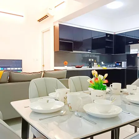 Medini Luxury Suite, 3Min To Legoland,3Br Netflix Nusajaya  Bagian luar foto