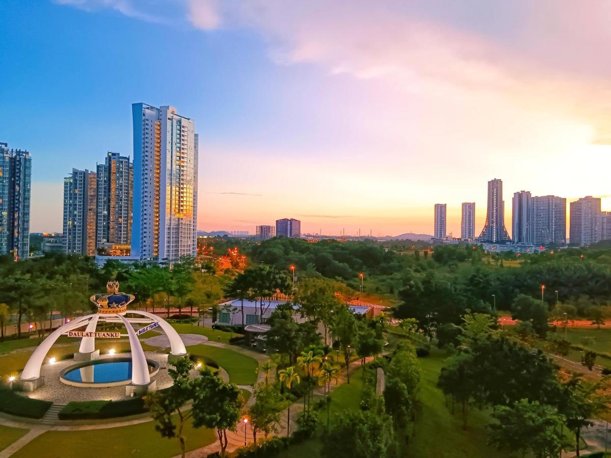 Apartment Medini Luxury Suite, 3min To Legoland,3br Netflix *